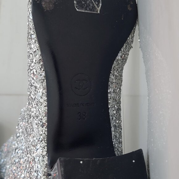Chanel knee high glitter boots (2017) - Picture 9 of 12